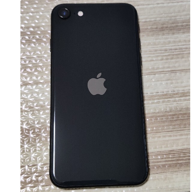 スマートフォン携帯電話iPhoneSE 第2世代 64GB ブラック 版　開封済新品