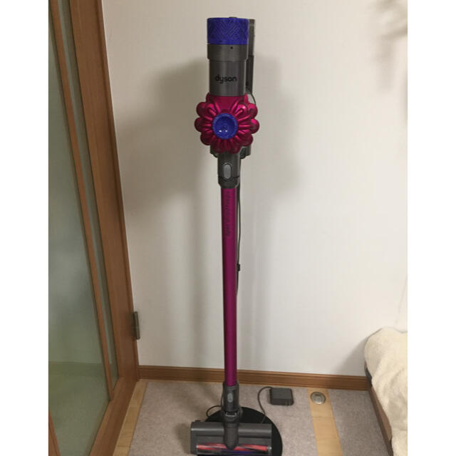1年保証』 ダイソン コードレススティッククリーナー スタンドセット 超特価 dyson V6 コードフリープロ(スタンド、付属ノズル付き) 掃除機