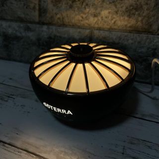 ドテラ(doTERRA)の【超レア品】 dōTERRA アロマディフューザー 『HIKARI』(アロマディフューザー)