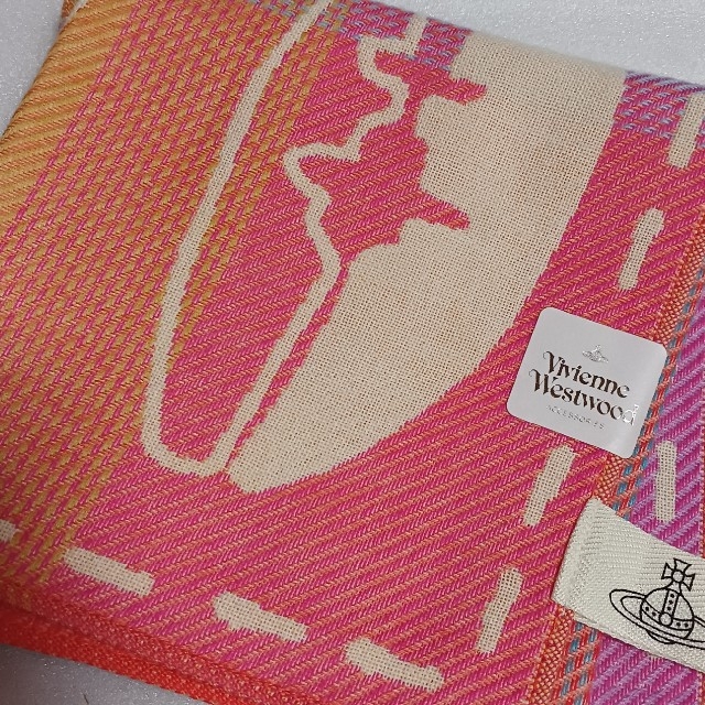 Vivienne Westwood(ヴィヴィアンウエストウッド)の値下げ📌vivenne Westwood☆ガーゼタオルハンカチ レディースのファッション小物(ハンカチ)の商品写真