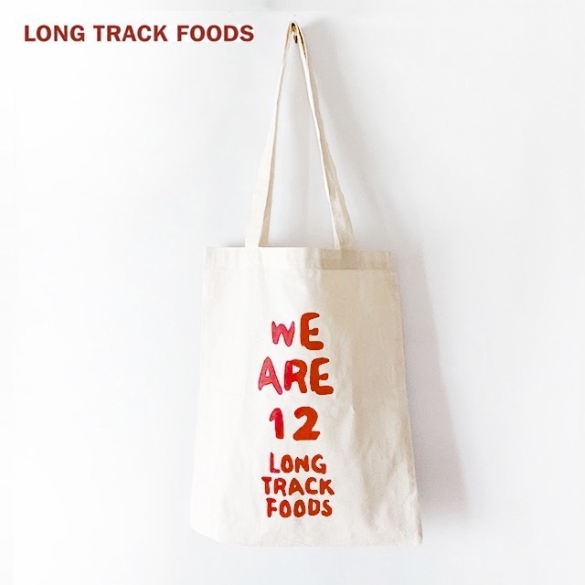 YAECA(ヤエカ)の新品 人気 LONG TRACK FOODS✨12TH BIRTHDAY バッグ レディースのバッグ(トートバッグ)の商品写真