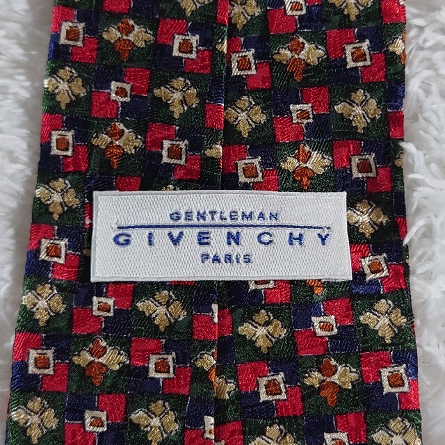 GIVENCHY(ジバンシィ)の美品 ジバンシー GIVENCHY ネクタイ 総柄 シルク100% イタリア製 メンズのファッション小物(ネクタイ)の商品写真