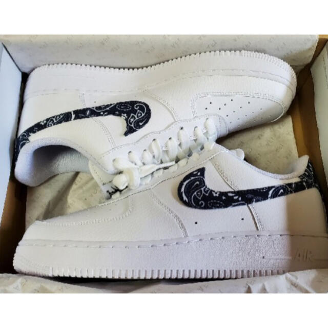 NIKE(ナイキ)のNike WMNS Air Force 1 Low エアフォース1 ペイズリー レディースの靴/シューズ(スニーカー)の商品写真