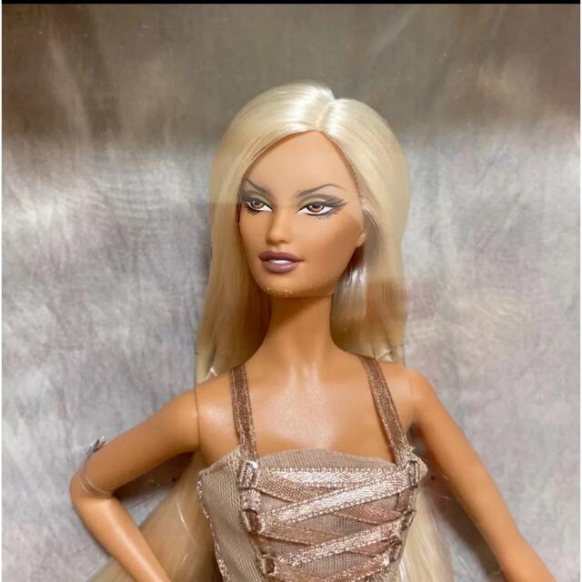 Barbie(バービー)の★ベルサーチ★バービー  （ゴールドラベル） キッズ/ベビー/マタニティのおもちゃ(ぬいぐるみ/人形)の商品写真