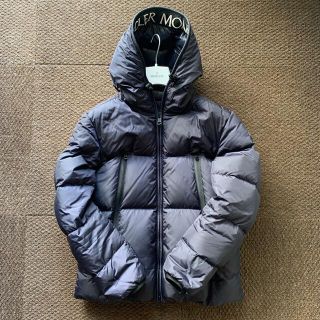 モンクレール(MONCLER)のモンクレールダウン(ダウンジャケット)