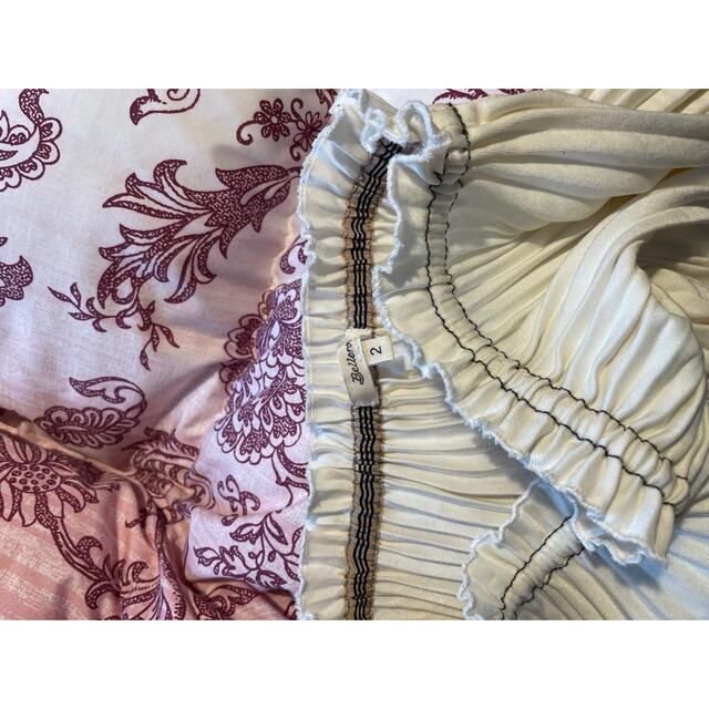 UNITED ARROWS(ユナイテッドアローズ)のプリーツスカート　ホワイト レディースのスカート(ひざ丈スカート)の商品写真