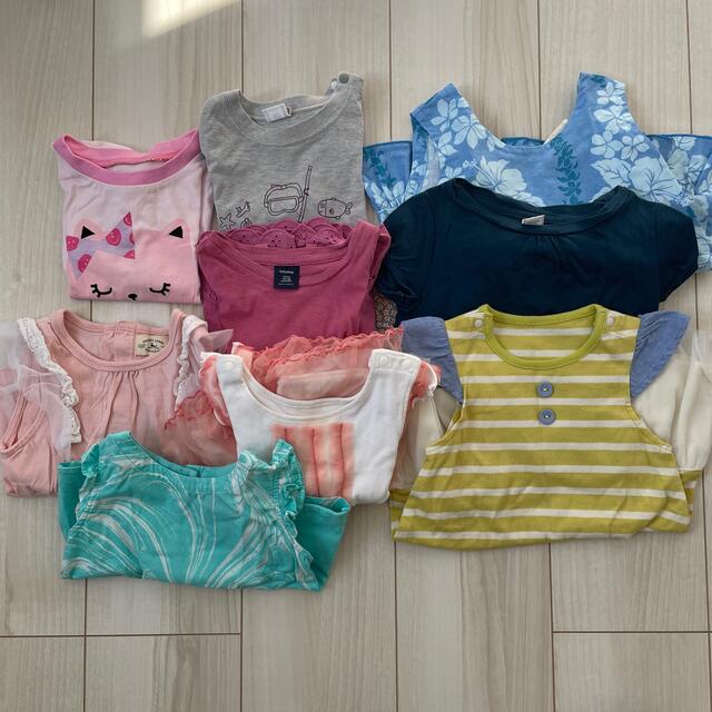 babyGAP(ベビーギャップ)の女の子　服　まとめ売り　80cm キッズ/ベビー/マタニティのキッズ服女の子用(90cm~)(Tシャツ/カットソー)の商品写真