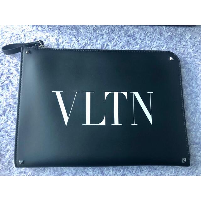 VALENTINO - VALENTINO ヴァレンティノ クラッチバッグの通販 by VALENTINO - VALENTINO ヴァレンティノ クラッチバッグの通販 by