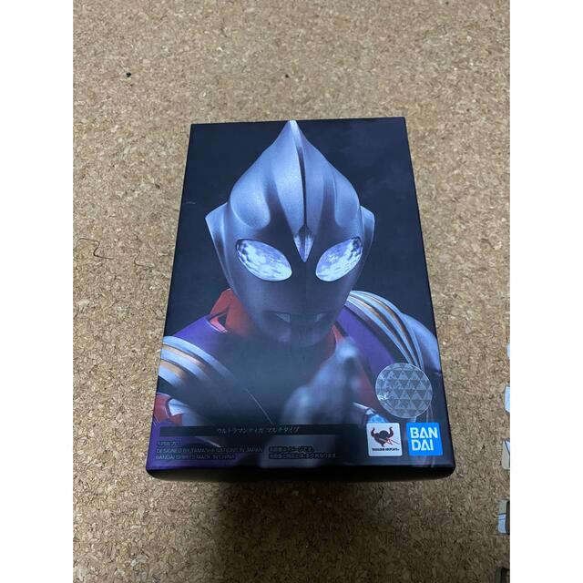 特撮真骨彫　s.h.figuarts ウルトラマンティガ　アクションフィギュア