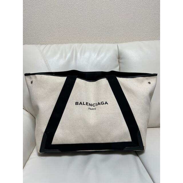 BALENCIAGA BAG - バレンシアガ　ネイビーカバM