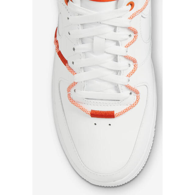 NIKE(ナイキ)のNIKE AirForce1 White and Safety Orange レディースの靴/シューズ(スニーカー)の商品写真