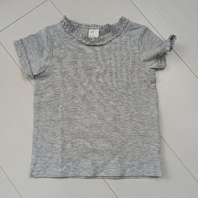 H&M(エイチアンドエム)のH＆M　Tシャツ80cm キッズ/ベビー/マタニティのベビー服(~85cm)(Ｔシャツ)の商品写真
