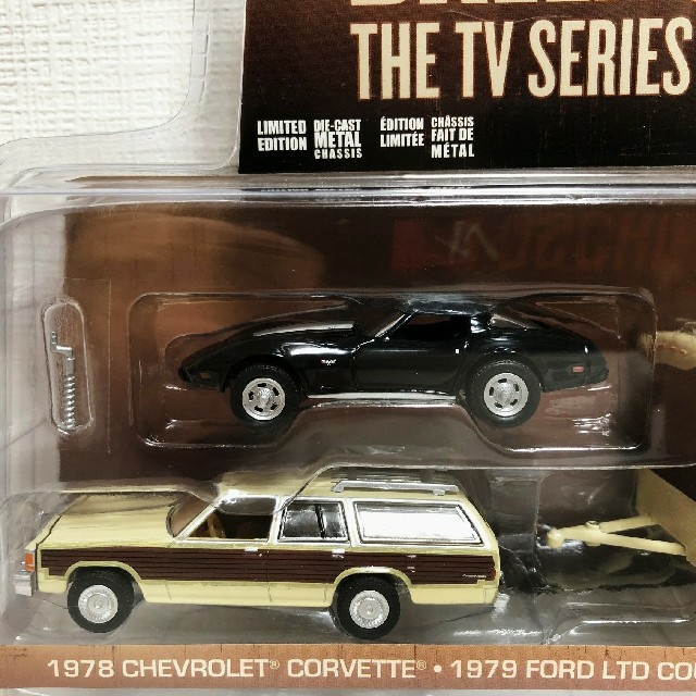 Chevrolet(シボレー)のGL/'78 コルベット & '79  LTD トレーラー 1/64 セット エンタメ/ホビーのおもちゃ/ぬいぐるみ(ミニカー)の商品写真