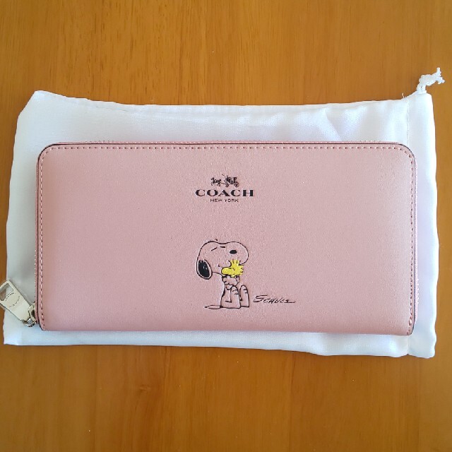 COACH スヌーピー 長財布 ピンク