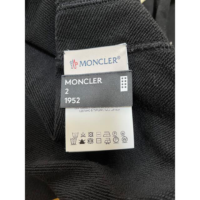 MONCLER モンクレール ビッグワッペン モンクレジーニアス