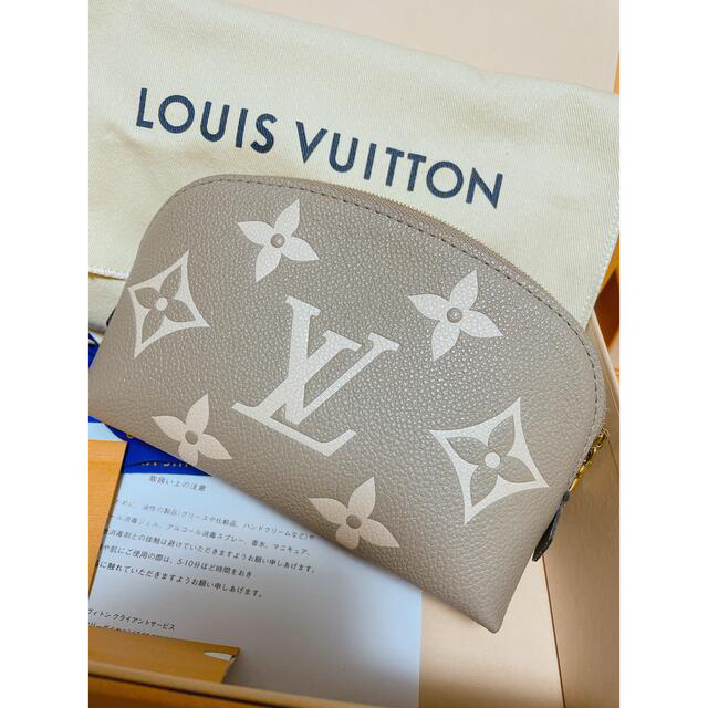 LOUIS VUITTON(ルイヴィトン)のポシェット・コスメティック レディースのファッション小物(ポーチ)の商品写真