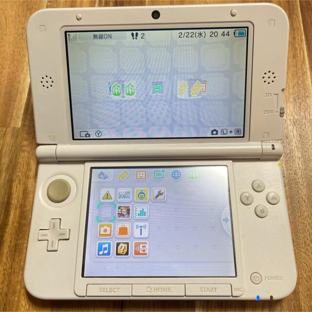 ニンテンドー3DS(ニンテンドー3DS)のニンテンドー3DS LLピンクXホワイト エンタメ/ホビーの雑誌(ゲーム)の商品写真