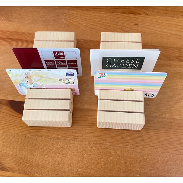 木製カードスタンド　2個セット ハンドメイドのインテリア/家具(インテリア雑貨)の商品写真