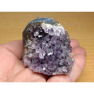 紫水晶 98g アメジスト 水晶 原石 鉱物 宝石 鑑賞石 自然石 誕生石 水石