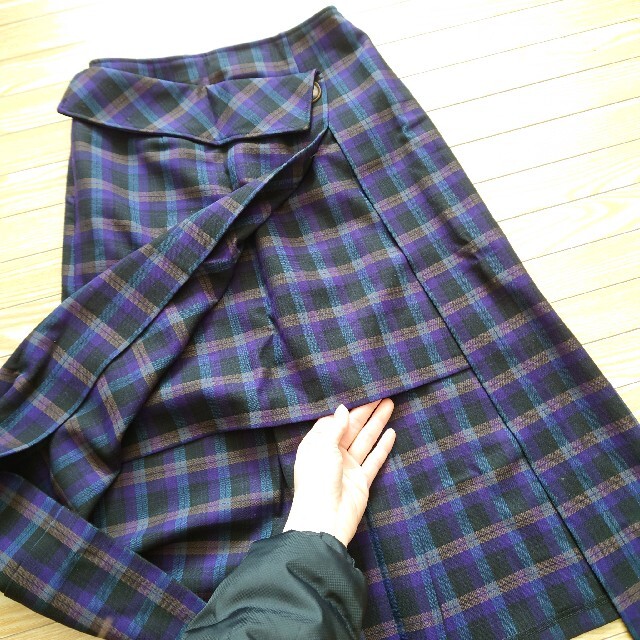 REDYAZEL(レディアゼル)の美品　REDYAZEL アシンメトリースカート レディースのスカート(ロングスカート)の商品写真