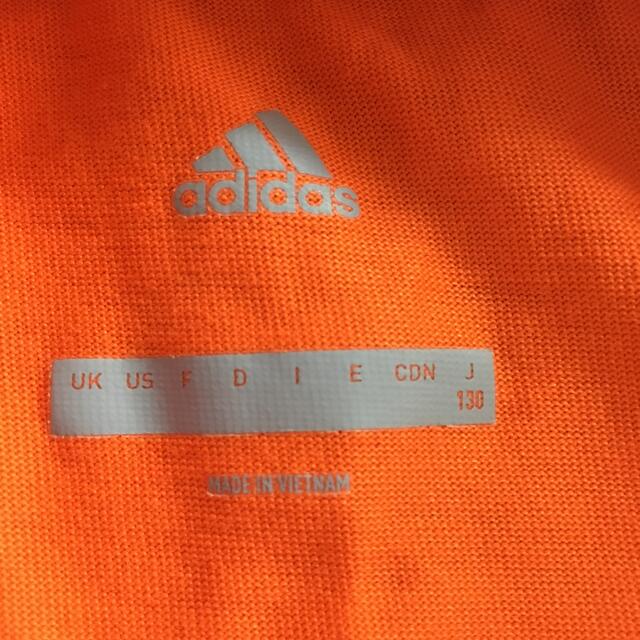 adidas(アディダス)の再値下げ　690→599→540 アディダス adidas Tシャツ　130 キッズ/ベビー/マタニティのキッズ服男の子用(90cm~)(Tシャツ/カットソー)の商品写真