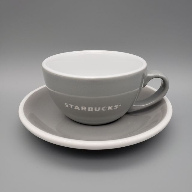 Starbucks Coffee(スターバックスコーヒー)の日本未発売★海外スタバ★ペア カップ＆ソーサー エンタメ/ホビーのコレクション(ノベルティグッズ)の商品写真