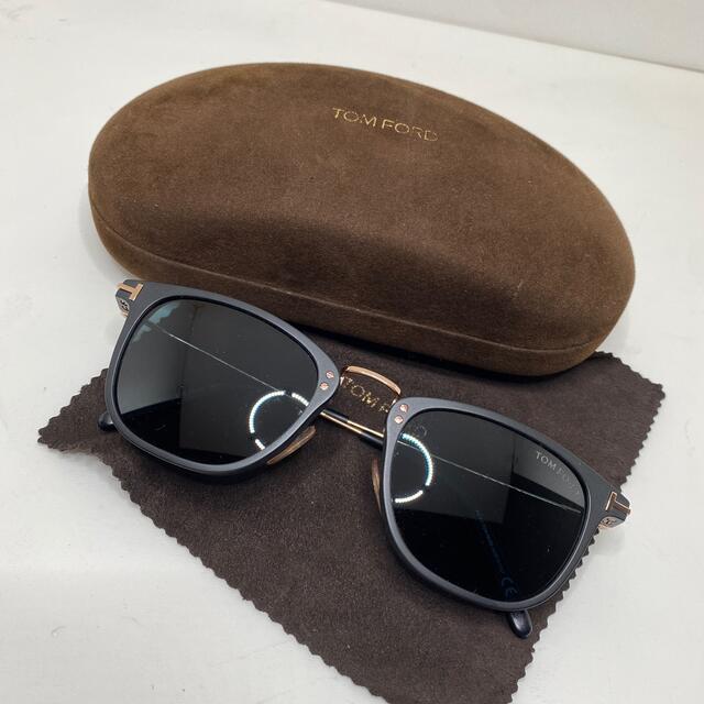 TOM FORD サングラス TF672 02N Beau