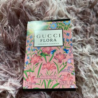 グッチ(Gucci)の○新品未使用○グッチ　フローラ　ゴージャス　ガーデニア　香水　試供品　(香水(女性用))