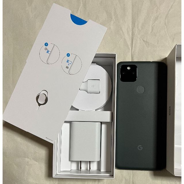 Google(グーグル)の新同 Google pixel 5a (5G) SIMフリー 黒 スマホ/家電/カメラのスマートフォン/携帯電話(スマートフォン本体)の商品写真