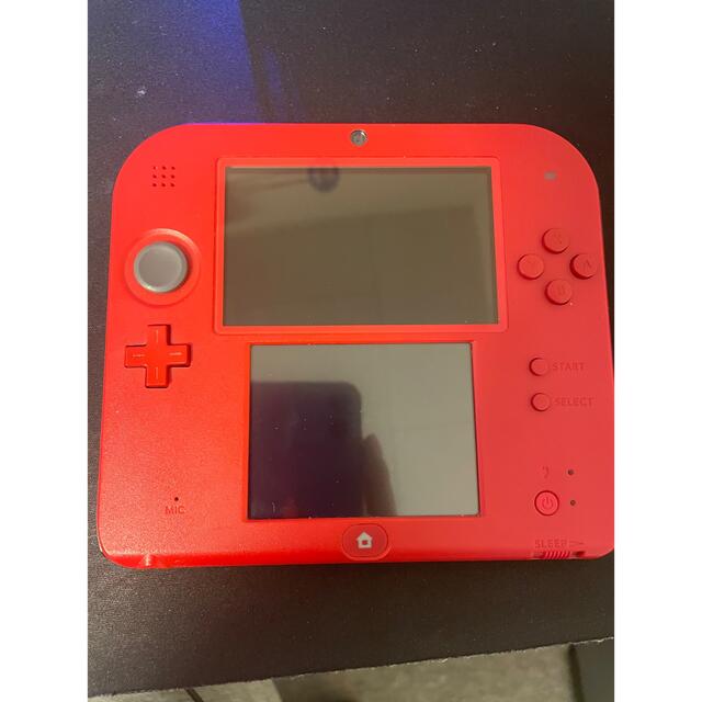 ニンテンドー2DS(ニンテンドー2DS)のニンテンドー2DS レッド エンタメ/ホビーのゲームソフト/ゲーム機本体(携帯用ゲーム機本体)の商品写真