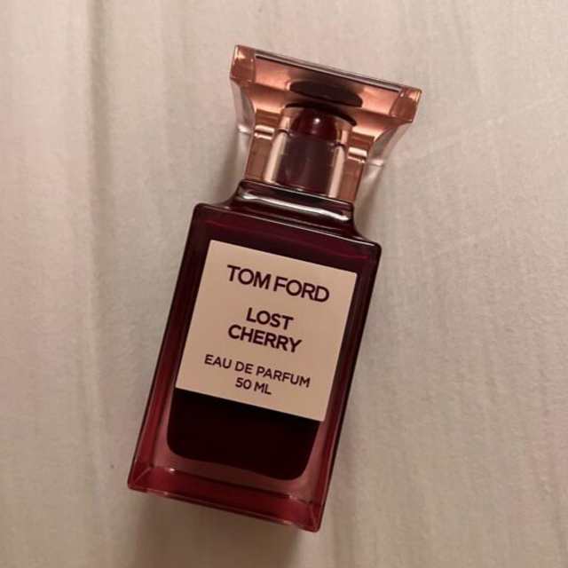 TOM FORD(トムフォード)のトムフォード ロストチェリー 箱あり コスメ/美容の香水(ユニセックス)の商品写真
