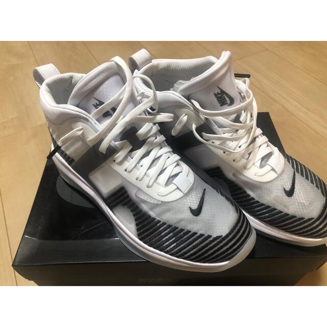 Lebron x John Elliott ICON white/black