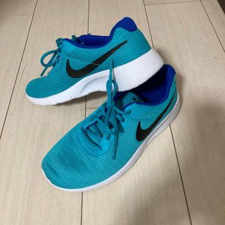 ナイキ(NIKE)のNIKE ナイキ  スニーカー　24.5 ランニング(スニーカー)