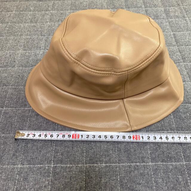 フェイクレザーバケットハット　レディース  バケット　カジュアル帽子 レディースの帽子(ハット)の商品写真