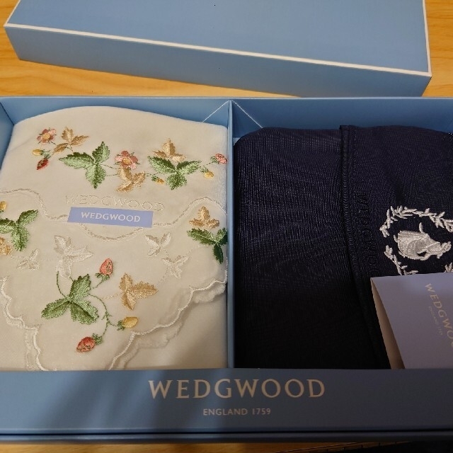 WEDGWOOD(ウェッジウッド)のWEDGWOOD ハンカチ、ティッシュケース レディースのファッション小物(ハンカチ)の商品写真