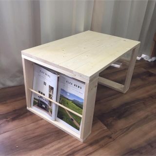 完成品 マガジンラック付き ローテーブル 座卓の通販|ラクマ