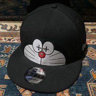 好評豊富な 激レア!ドラえもんNEWERAコラボキャップ。白黒セット販売