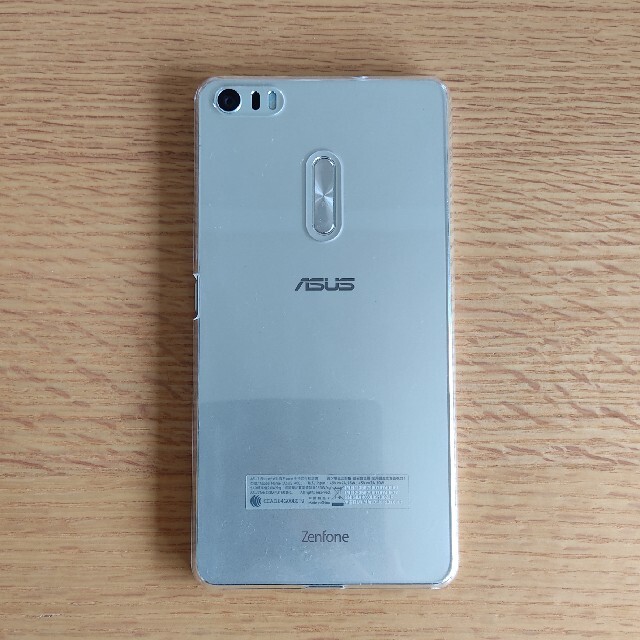 ASUS(エイスース)のASUS Zenfone 3 ULTRA  ZU680KL 国内版 SIMフリー スマホ/家電/カメラのスマートフォン/携帯電話(スマートフォン本体)の商品写真