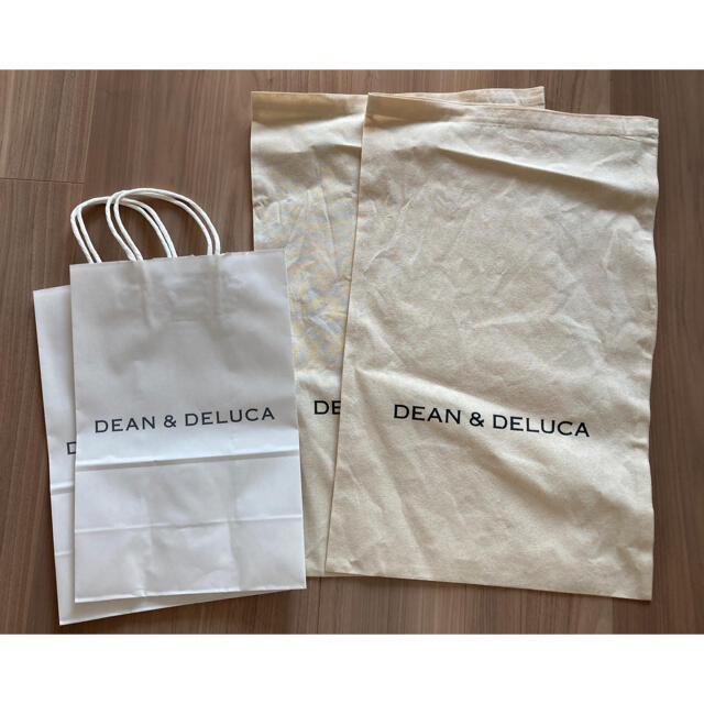 DEAN & DELUCA(ディーンアンドデルーカ)のDEAN&DELUCAディーンアンドデルーカ 紙袋 ラッピング袋セット レディースのバッグ(ショップ袋)の商品写真