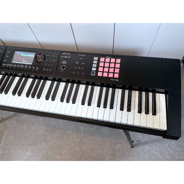 ROLAND　FA-07　76鍵盤　ワークステーションシンセサイザー