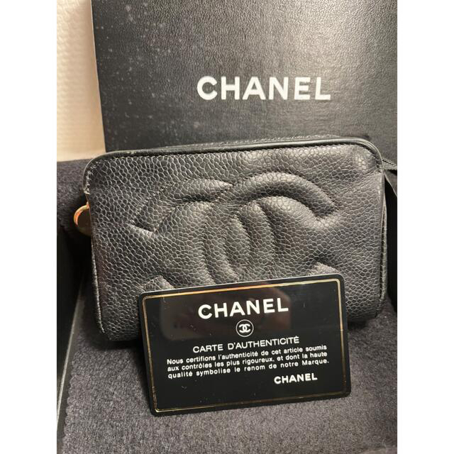 CHANEL(シャネル)のCHANEL ポーチ　ブラック レディースのファッション小物(ポーチ)の商品写真