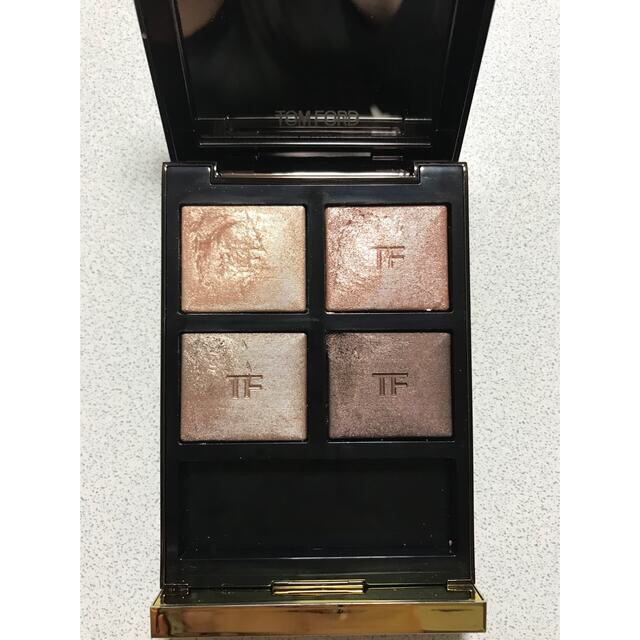 TOM FORD(トムフォード)のTF  TOM FORD アイシャドウ　アイカラー　クォード コスメ/美容のコスメ/美容 その他(その他)の商品写真