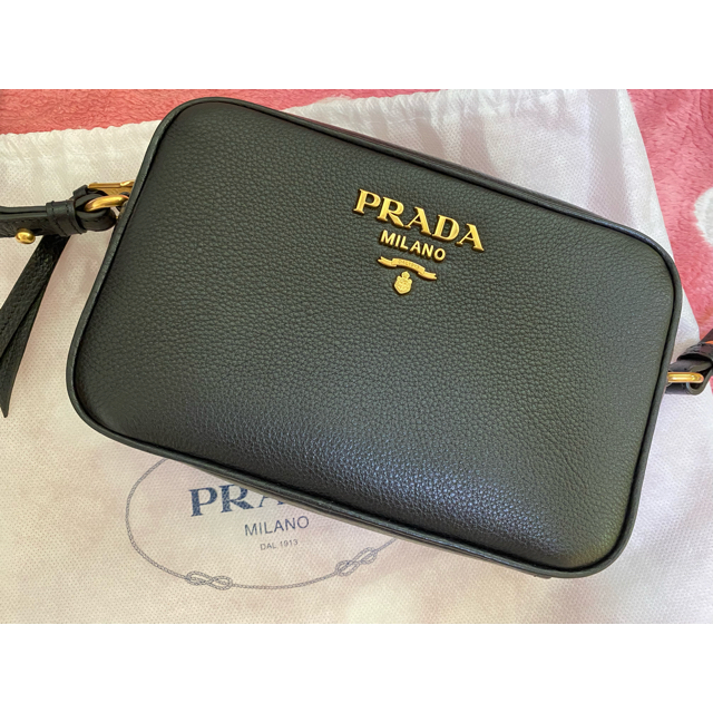 PRADA(プラダ)のPRADA ショルダーバッグ レディースのバッグ(ショルダーバッグ)の商品写真