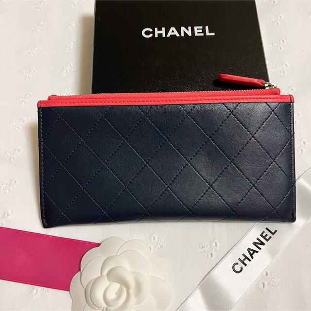 CHANEL長財布　薄型