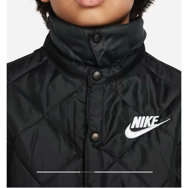 NIKE(ナイキ)のラス2 NIKE アウター キッズ/ベビー/マタニティのキッズ服女の子用(90cm~)(ジャケット/上着)の商品写真