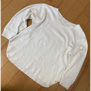 ユニクロ(UNIQLO)のユニクロ　ワッフル　Vネック　Mサイズ(Tシャツ(長袖/七分))