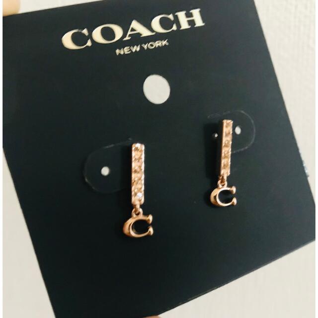 COACH(コーチ)のCOACH☆人気☆シグネチャーピアス☆ローズゴールド レディースのアクセサリー(ピアス)の商品写真