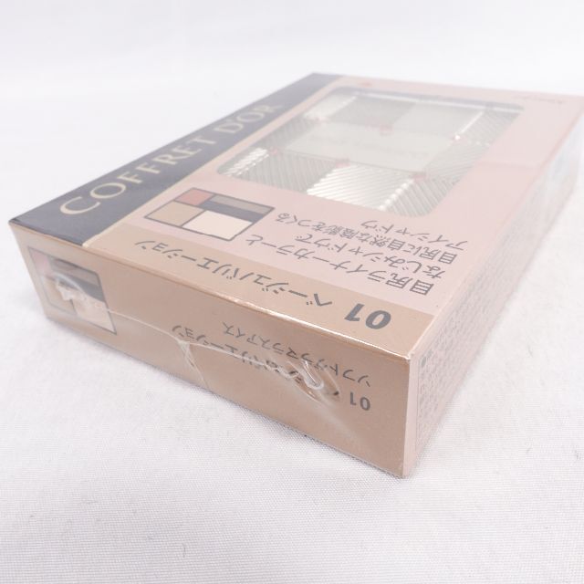 COFFRET D'OR(コフレドール)のCOFFRET D'OR コフレドール　アイシャドウ 01 コスメ/美容のベースメイク/化粧品(アイシャドウ)の商品写真