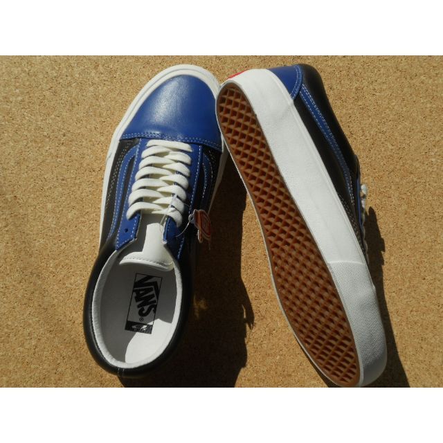 VANS VAULT - バンズ VANS OLD SKOOL VLT LX 27,5cm 青黒の通販 VANS VAULT - バンズ VANS OLD SKOOL VLT LX 27,5cm 青黒の通販