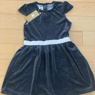 プチバトー(PETIT BATEAU)のpetitte bateau ベロア切り替えワンピース　新品　8ans(ワンピース)